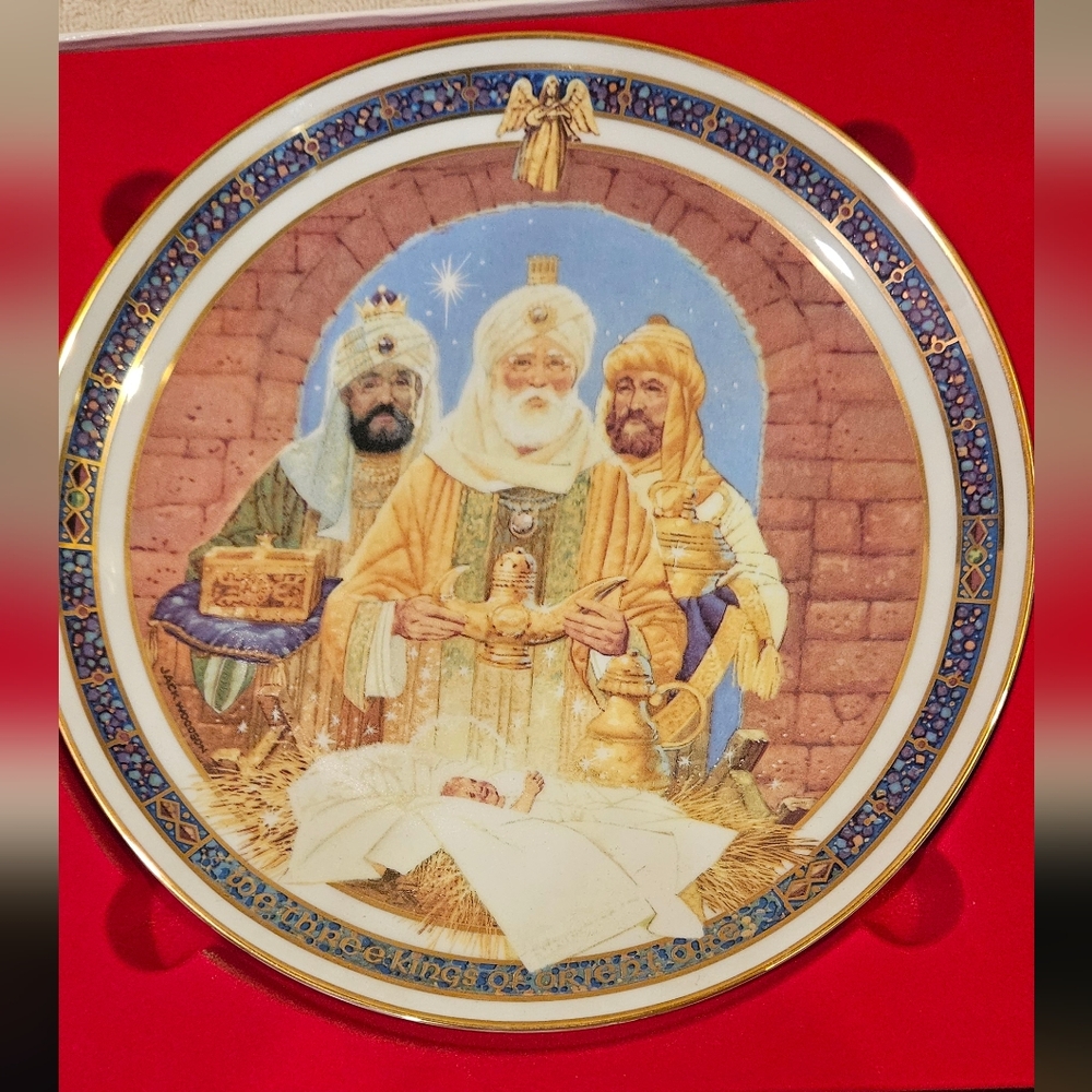 ROYAL WINDSOR CHRISTMAS CAROL COLLECTION PLATE